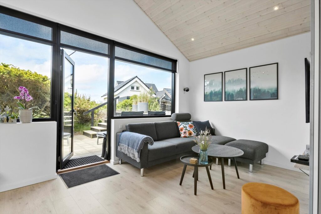 Nr. Lyngby, Lønstrup: Tur B