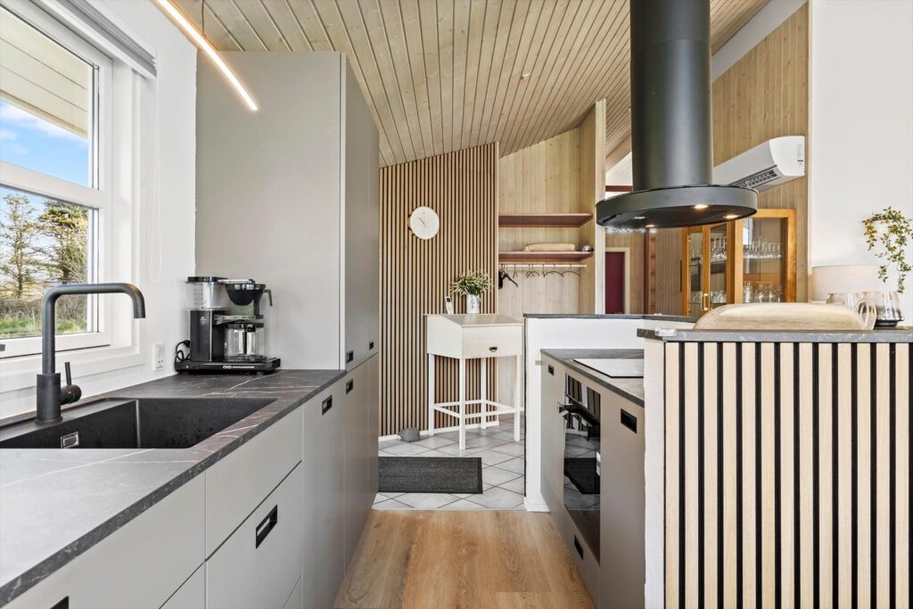 Nr. Lyngby, Lønstrup: Tur A