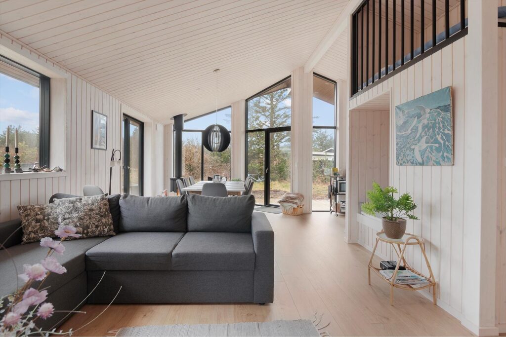 Nr. Lyngby, Lønstrup: Tur A